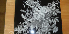 Цветы. Мрамор черный. Плитка для пола и стен. Плитка с гравировкой. Гравировка на мраморе