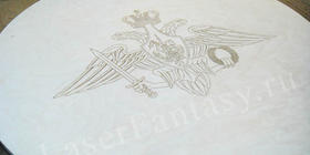 Гравировка по дереву. Деревянная столешница: диаметр 1300мм. Элементы интерьера. Текст и изображение любое