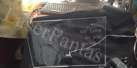 Гравировка портретов на стекле.